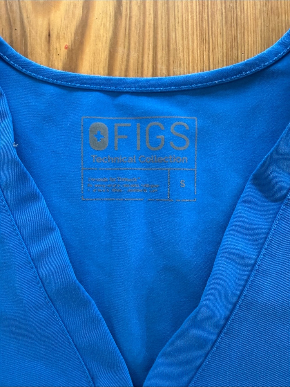 FIGS Casma Three-Pocket Scrub Top Royal Blue Women’s Small FW1100 - Picture 3 of 8